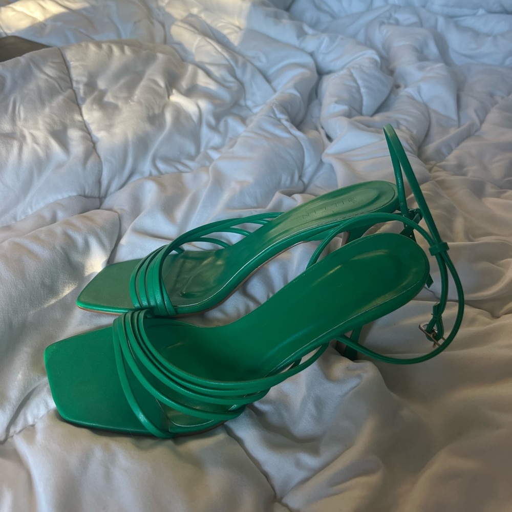 Billini Green Kitten Heels